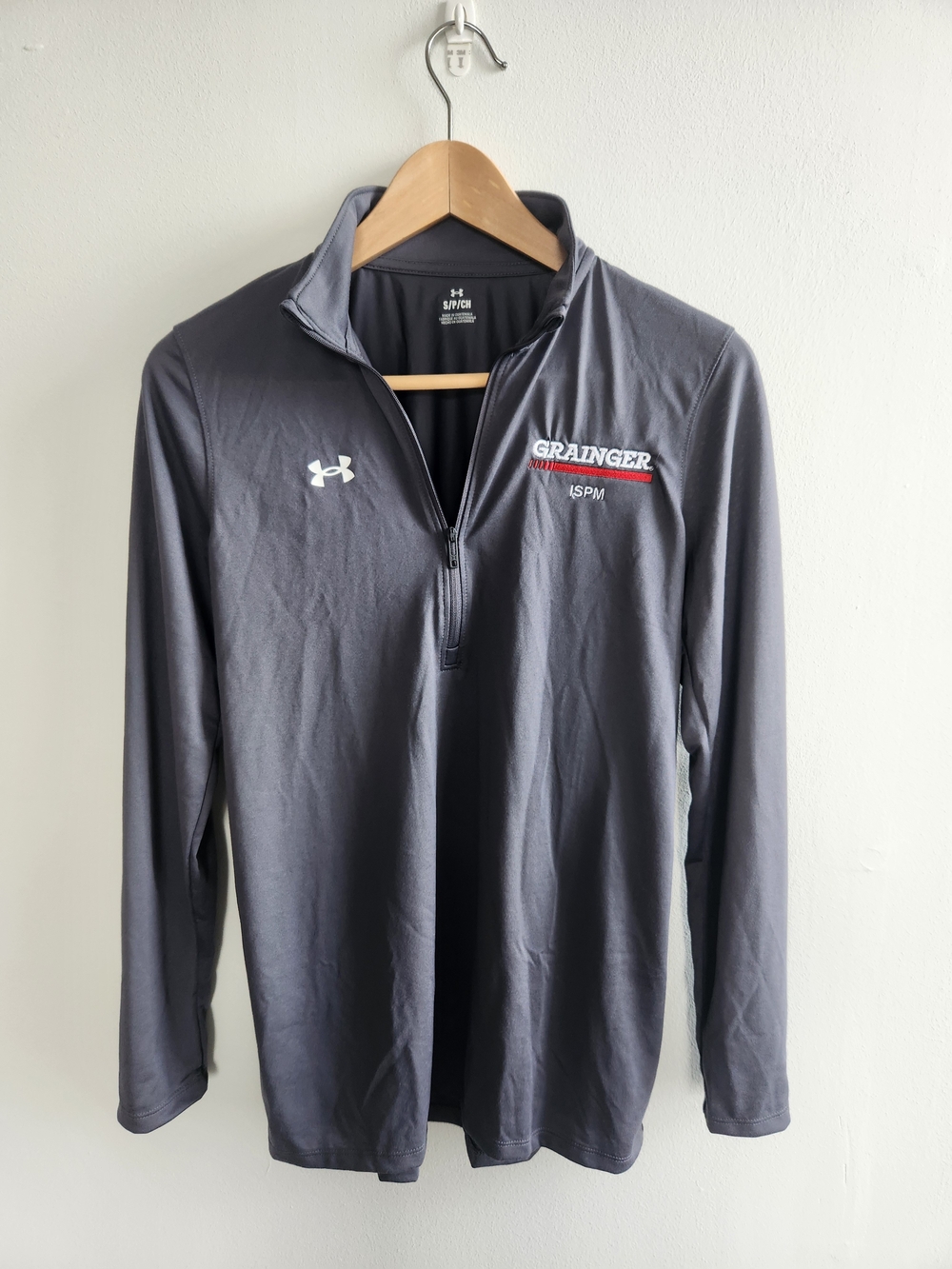 Under Armour Women's Dark Gray Grainger Quarter-Zip Pullover